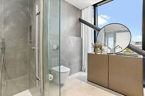 France Street Apartments by Urban Rest