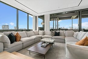 France Street Apartments by Urban Rest