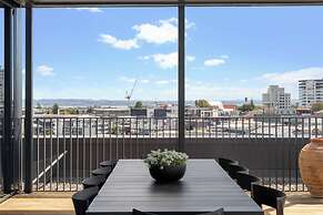 France Street Apartments by Urban Rest