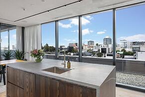 France Street Apartments by Urban Rest