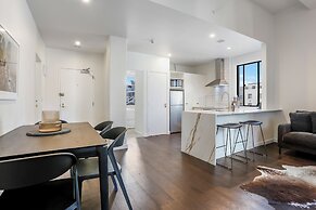Dilworth Apartments by Urban Rest