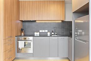 Lighthouse Apartments by Urban Rest