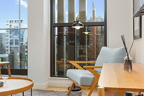 Lighthouse Apartments by Urban Rest