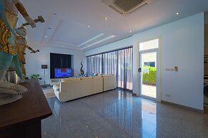 Luxury 4 Bedroom Pool Villa - PV8