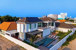 Luxury 4 Bedroom Pool Villa - PV8