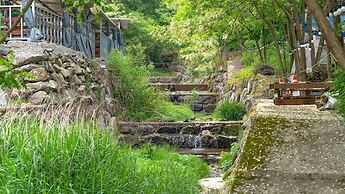 Gapyeong Yumyeongsan Gomone pet Camping