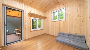 Gapyeong Yumyeongsan Gomone pet Camping