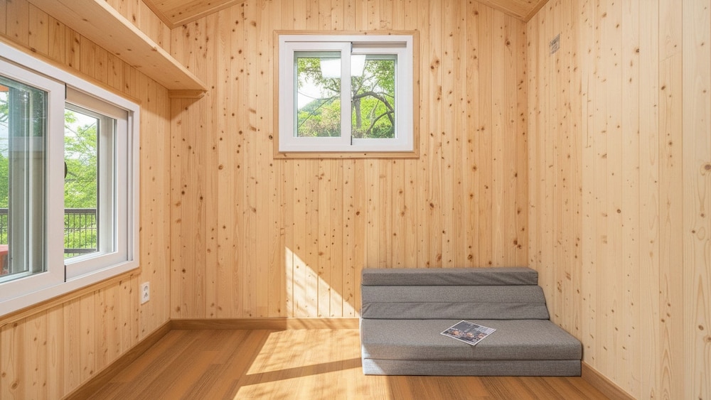 Gapyeong Yumyeongsan Gomone pet Camping