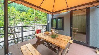 Gapyeong Yumyeongsan Gomone pet Camping