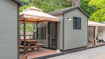 Gapyeong Yumyeongsan Gomone pet Camping