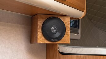 Gapyeong Yumyeongsan Gomone pet Camping