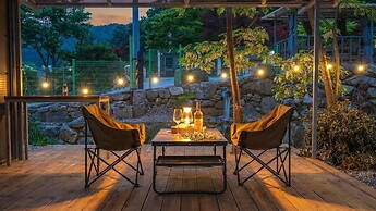 Gapyeong Yumyeongsan Gomone pet Camping