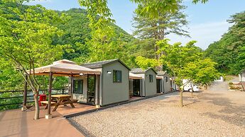 Gapyeong Yumyeongsan Gomone pet Camping