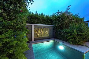 Modern 3 Bedroom Pool Villa - MR54