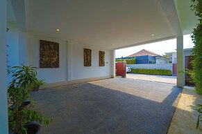 Modern 3 Bedroom Pool Villa - MR54