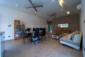 Modern 3 Bedroom Pool Villa - MR54