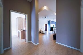 Modern 3 Bedroom Pool Villa - MR54