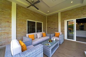 Modern 3 Bedroom Pool Villa - MR54