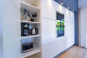 Modern 3 Bedroom Pool Villa - MR54