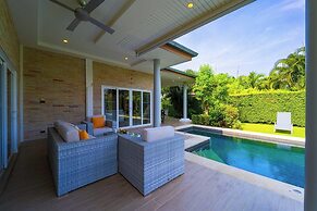 Modern 3 Bedroom Pool Villa - MR54