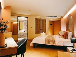 Kastel Bangkok Hotel
