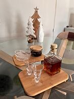 Room-neoclassical Guest House on Ground