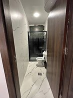 Stylish Luxe Apartment Fr 0003