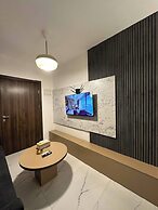 Stylish Luxe Apartment Fr 0003