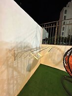 Stylish Luxe Apartment Fr 0003