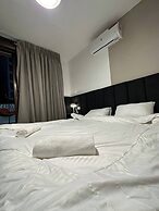 Stylish Luxe Apartment Fr 0003