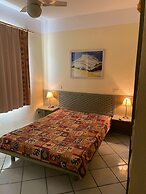 Panoramic Sea Views - Sunsets - 7 min Walk to Beach - Cottage Apartmen