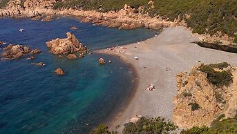 Panoramic Sea Views - Sunsets - 7 min Walk to Beach - Cottage Apartmen
