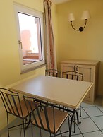 Panoramic Sea Views - Sunsets - 7 min Walk to Beach - Cottage Apartmen