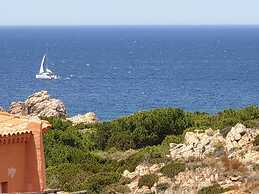 Panoramic Sea Views - Sunsets - 7 min Walk to Beach - Cottage Apartmen