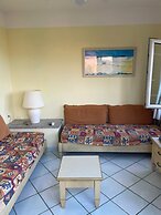 Panoramic Sea Views - Sunsets - 7 min Walk to Beach - Cottage Apartmen