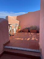 Panoramic Sea Views - Sunsets - 7 min Walk to Beach - Cottage Apartmen