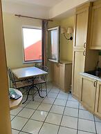 Panoramic Sea Views - Sunsets - 7 min Walk to Beach - Cottage Apartmen