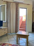 Panoramic Sea Views - Sunsets - 7 min Walk to Beach - Cottage Apartmen