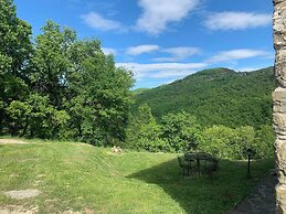 Apartment on the Hill Between Gubbio and Perugia