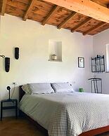 Apartment on the Hill Between Gubbio and Perugia