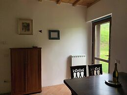Apartment on the Hill Between Gubbio and Perugia