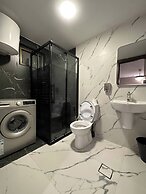 Stylish Luxe Apartment Fr 0006