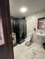 Stylish Luxe Apartment Fr 0006