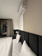 Stylish Luxe Apartment Fr 0006