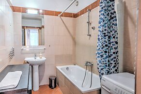 Central Capital Apartments