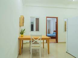 LaLaHouse Riverside Residence