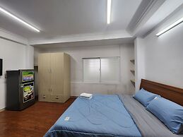 LaLaHouse Riverside Residence