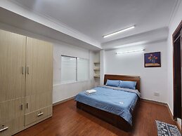 LaLaHouse Riverside Residence