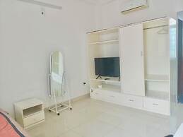 LaLaHouse Riverside Residence