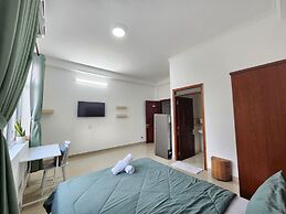 LaLaHouse Riverside Residence